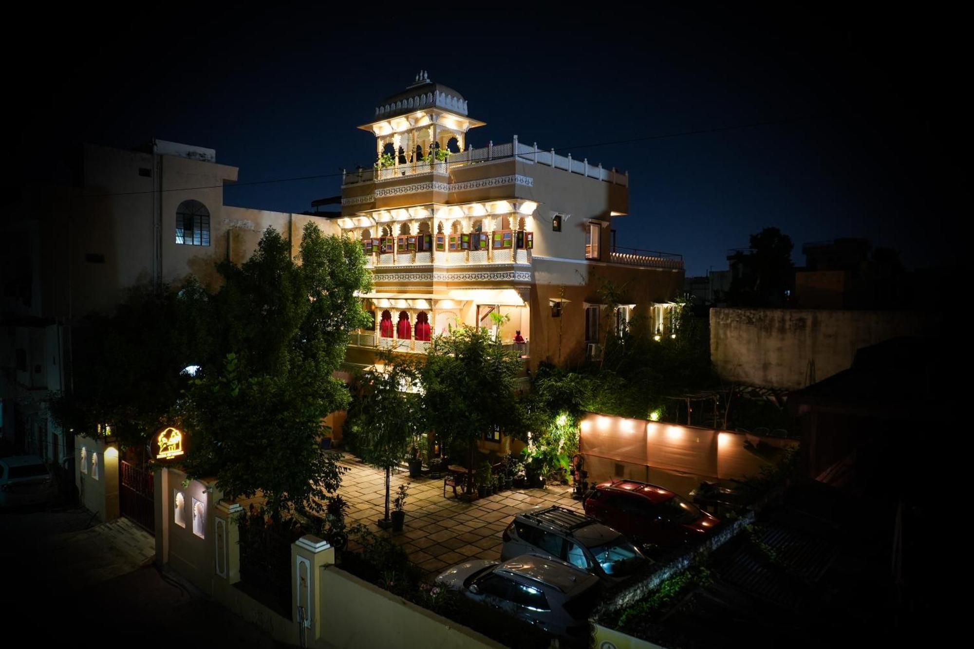 Petal Of Mewar - A Luxury Boutique Hotel Udaipur Kültér fotó